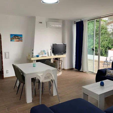 Kerstin Bruns-casa Elia * Tossa de Mar